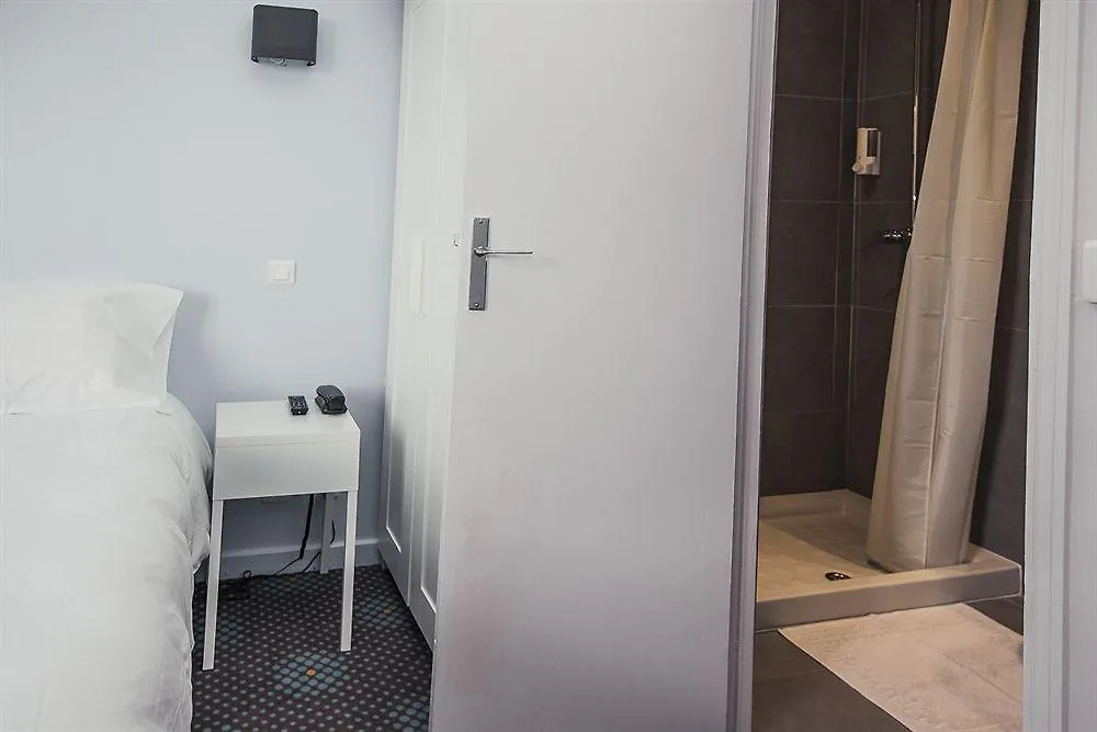 Auguste 3* Paris